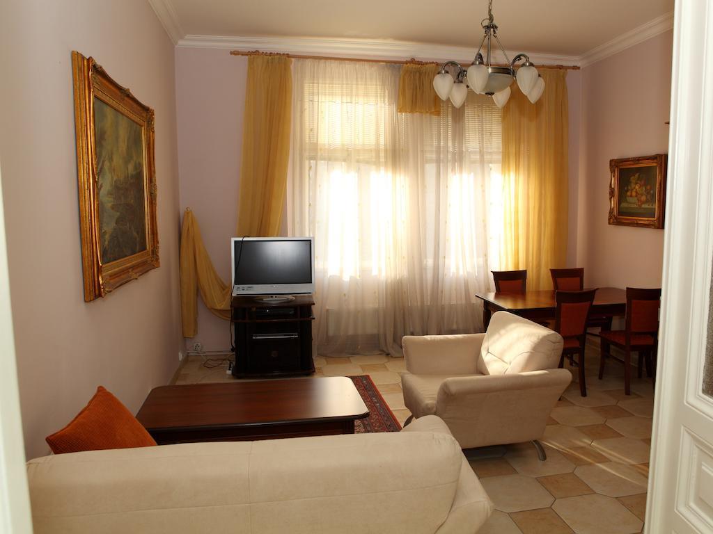 7K - Apartmany Lazenska Karlovy Vary Oda fotoğraf